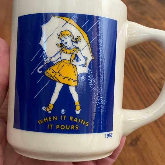 Morton Salt Girl Coffee/Tea Mugs - Picture 2 of 7
